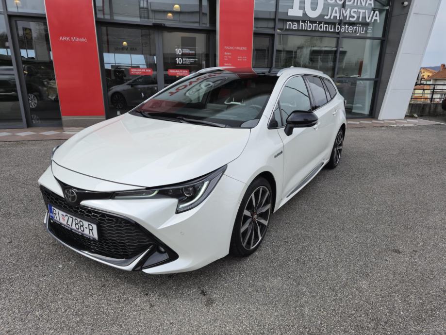 Toyota Corolla 2,0 hybrid GR Sport...redovno održavan, garancija - cover
