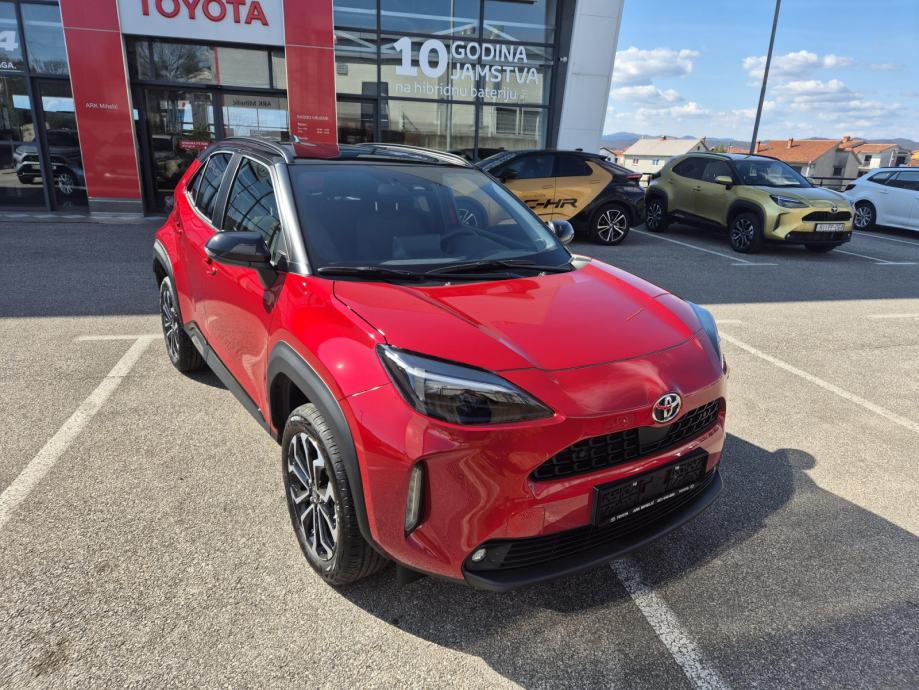 Toyota Yaris Cross 1.5 Sport Bitone...isporuka odmah,akcija!! - cover