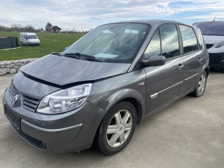 Renault Scenic 1,9 dCi - cover