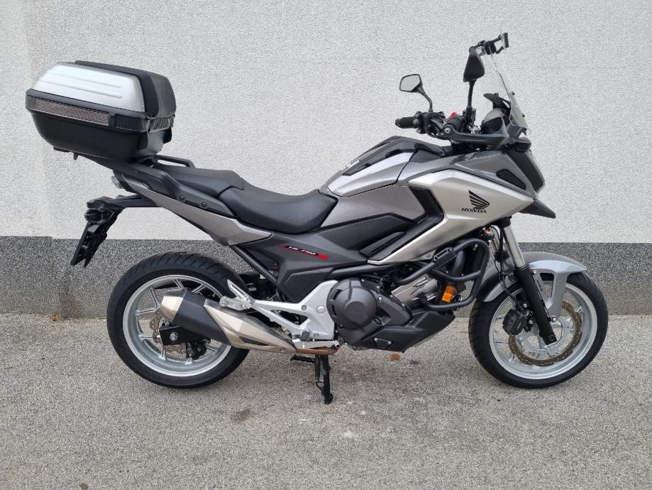 Honda NC 750 X ABS DTC, S GARANCIJOM, 2017 god. - cover