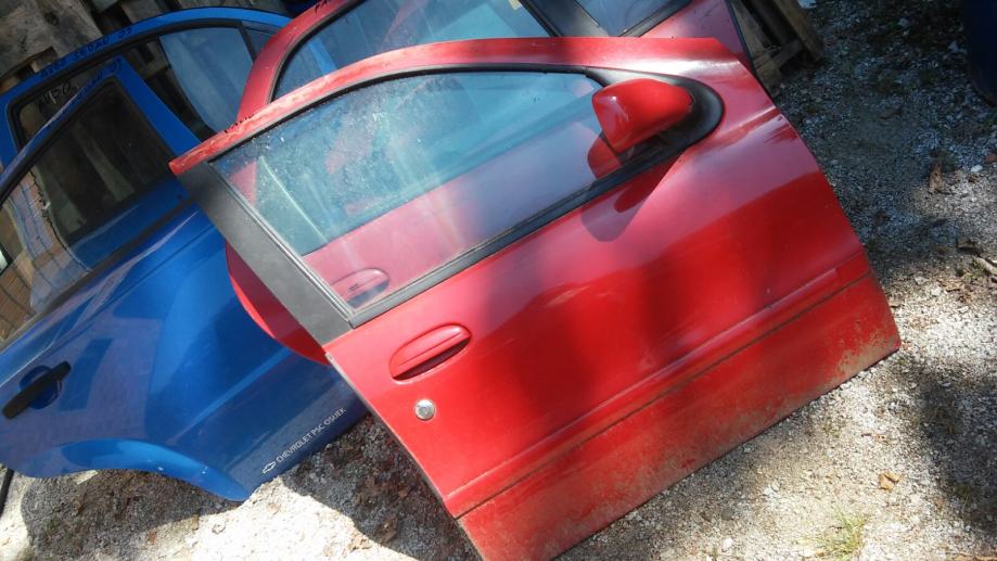Fiat Palio prednja desna vrata prodajem - cover