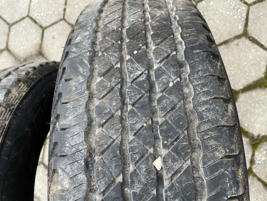 Gume Roadstone 225/65/17 cjelogodišnja 2 kom. - cover