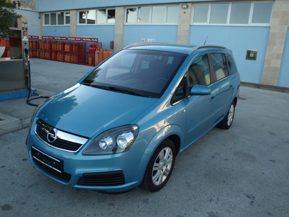 Opel Zafira 1.6i CNG plin,navigacija,servisna knjiga - cover