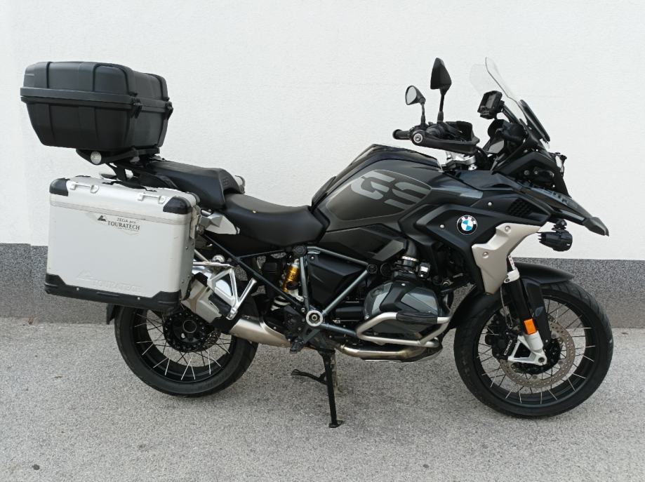 BMW R 1250 GS TRIPLE BLACK ABS TCS ESA RDC, S GARANCIJOM, 2021 god. - cover