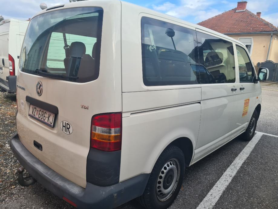 VW Transporter Kombi 1,9TDi - cover