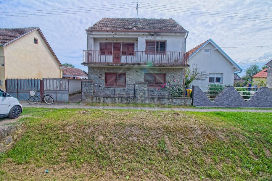 Katnica | 200 m2 | 641 m2 zemljište (prodaja) - cover
