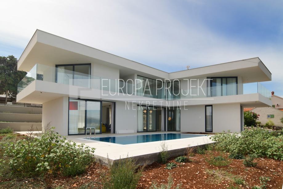 Ekskluzivna ultramoderna vila Brač, Splitska, 270.00 m2 (prodaja) - cover
