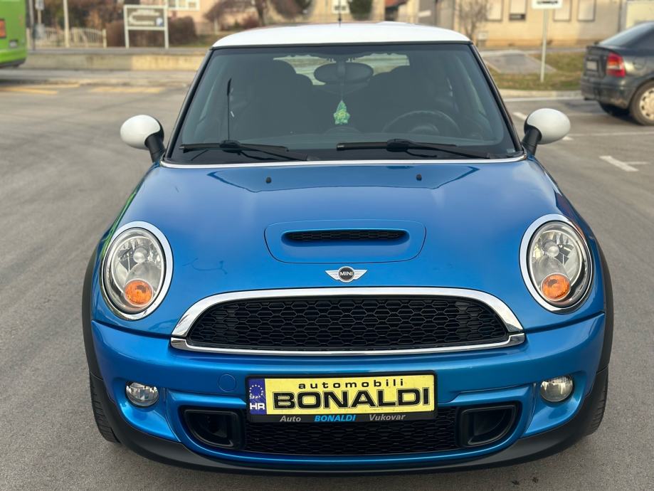 MINI COOPER SD 2.0 D, LASER BLUE, NOVI LANAC - cover