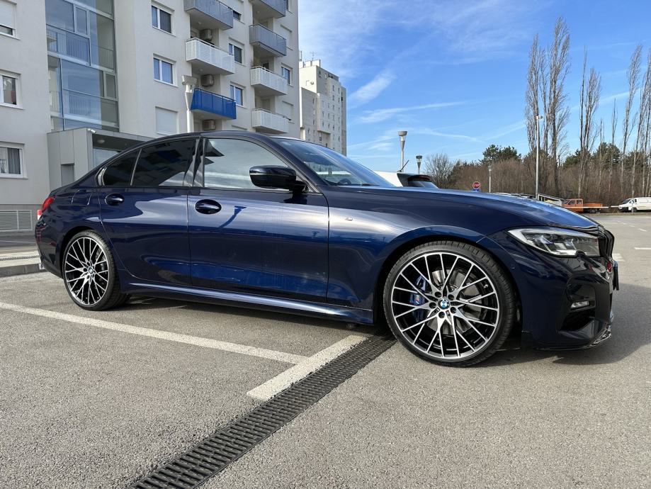 BMW serija 3 330d automatik individual - cover
