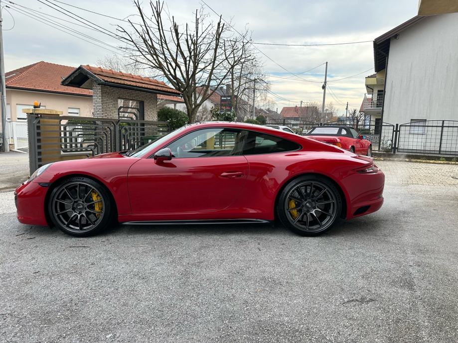 Porsche 911 GTS pdk high spec - cover
