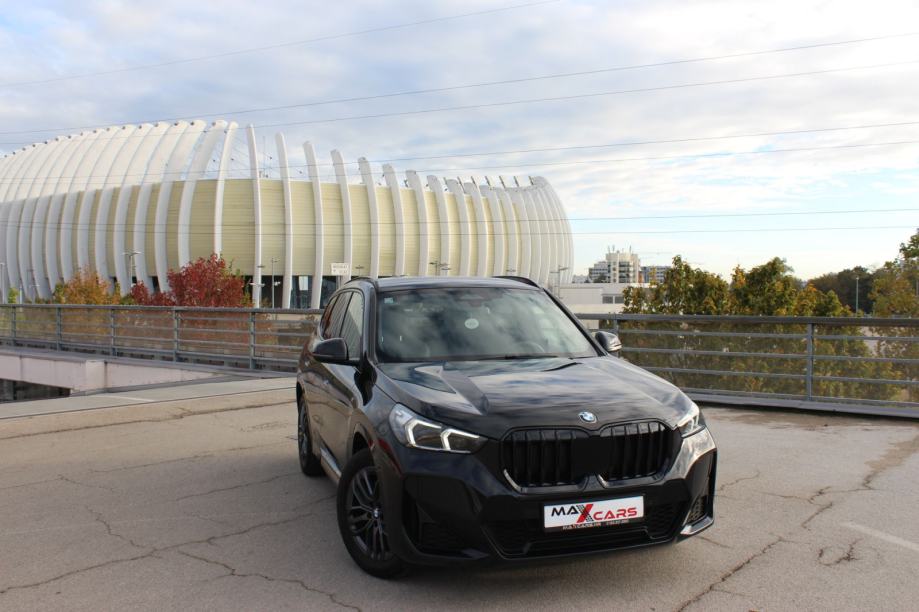 BMW X1 xDrive23d, Msport, novi model 2023 god, 197ks, PDV25%, DOSTUPAN, REG - cover