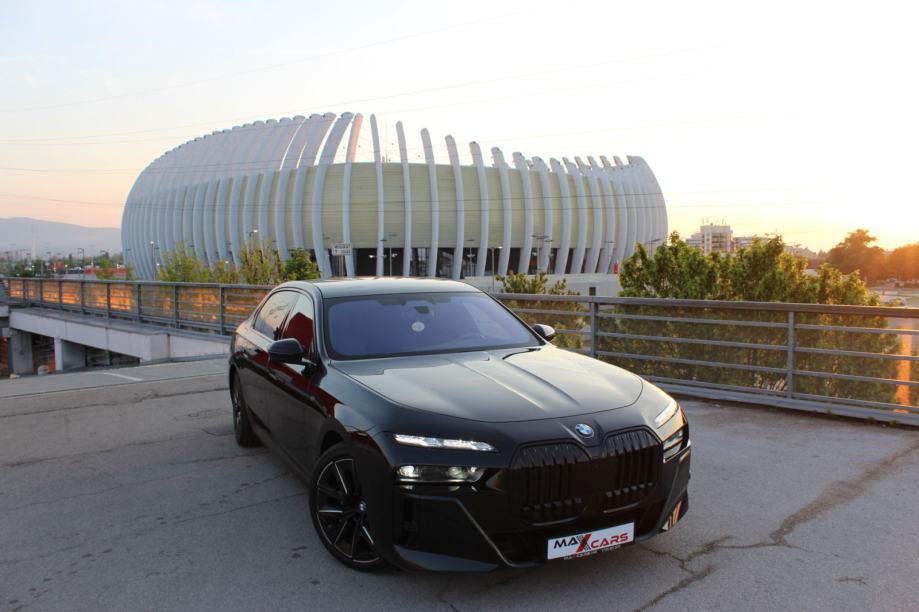 BMW 740xDrive, DOSTUPNO ODMAH, Executive Lounge, Theater Screen, PDV, New 7 - cover