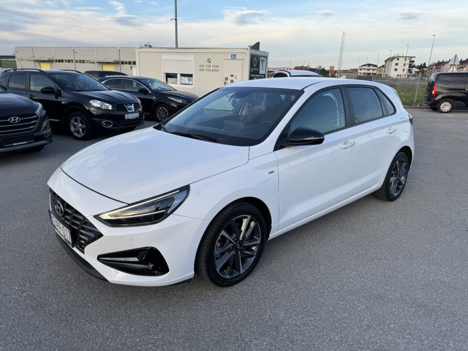 Hyundai i30 1,6 crdi mild hybrid MAX OPREMA REDIZAJN MODEL - cover