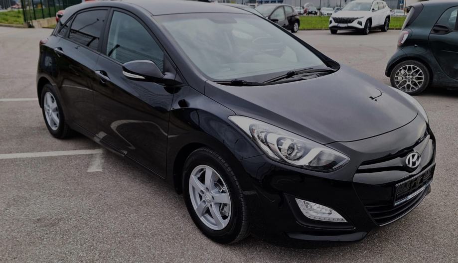 Hyundai i30 1,4 CRDi - cover