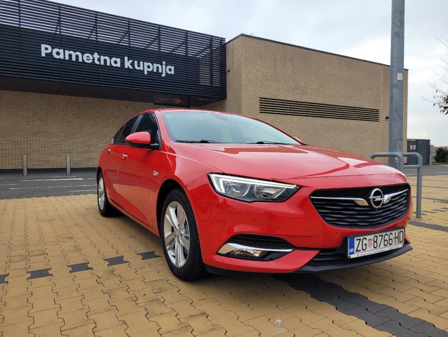 Opel Insignia 2,0 CDTI, U SUTAVU PDV-A, COSMO OPREMA - cover