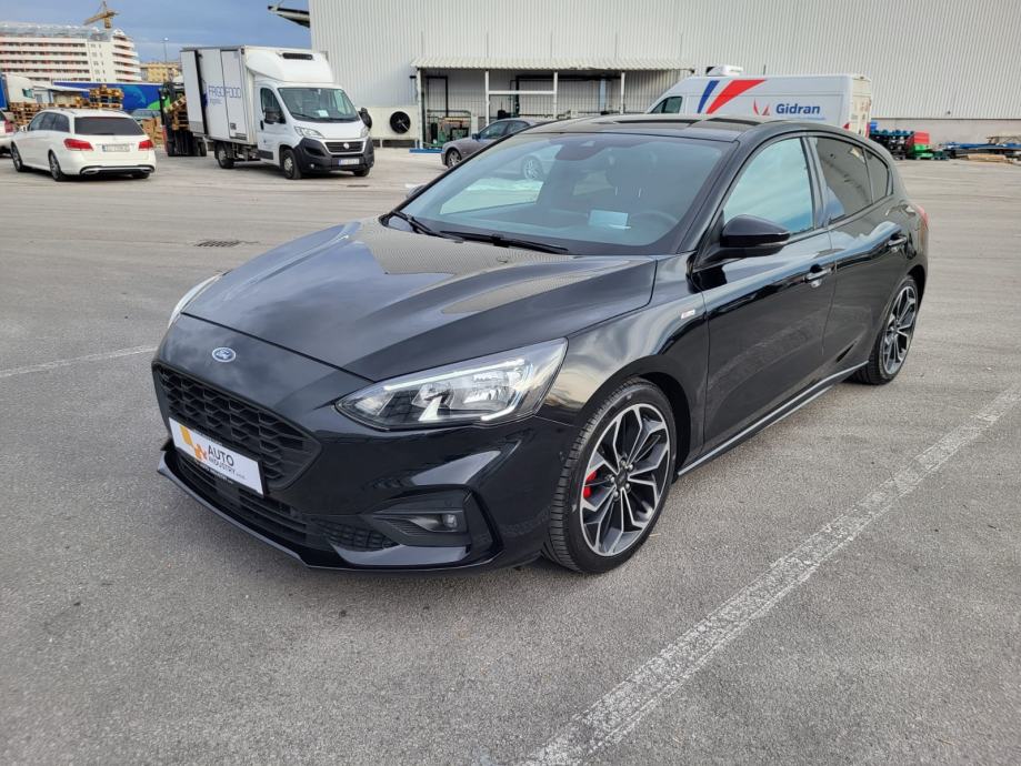 Ford Focus 1,5 TDCI St-line Automatik Servisna Garancija - cover