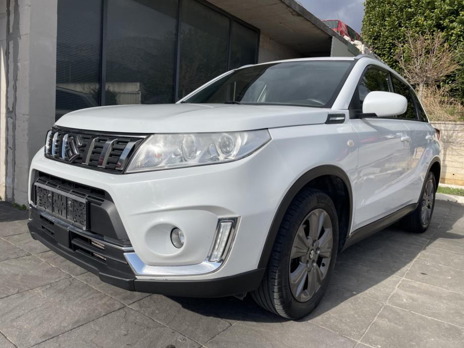 Suzuki Vitara 1,0 Premium GL+NAVIGACIJA,KAMERA Reg.07/24 - cover