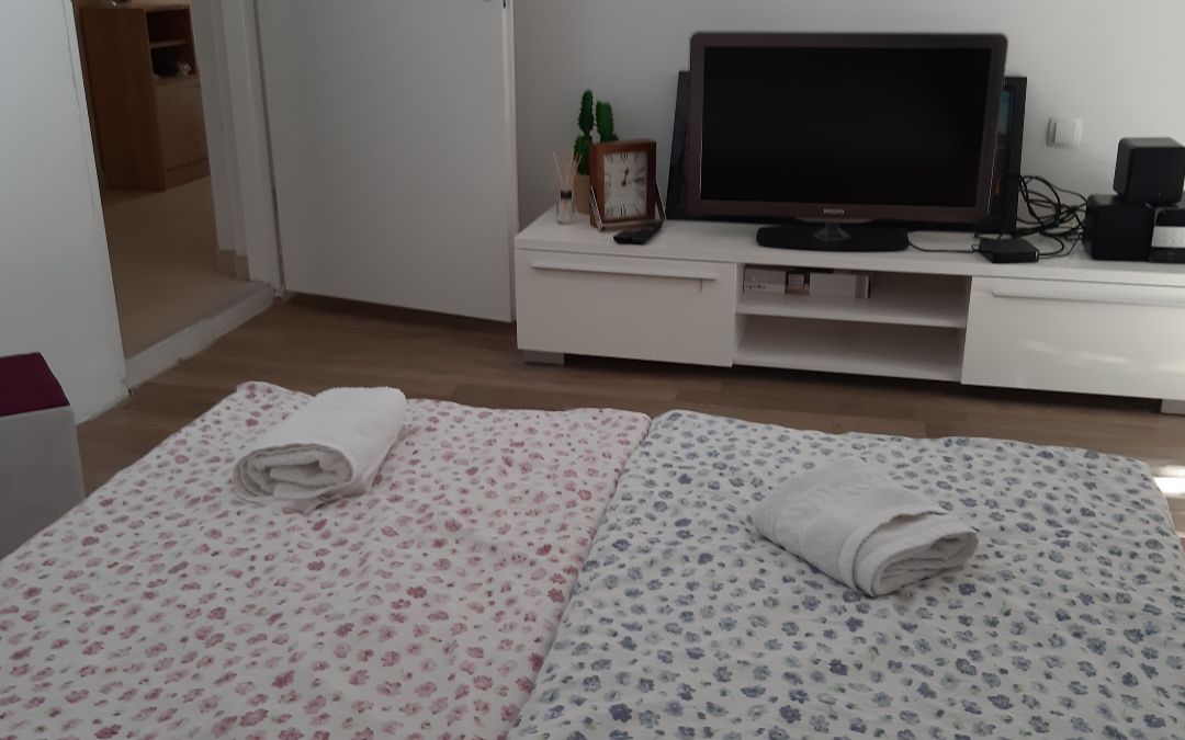 Apartman Toby, G. Karin - cover