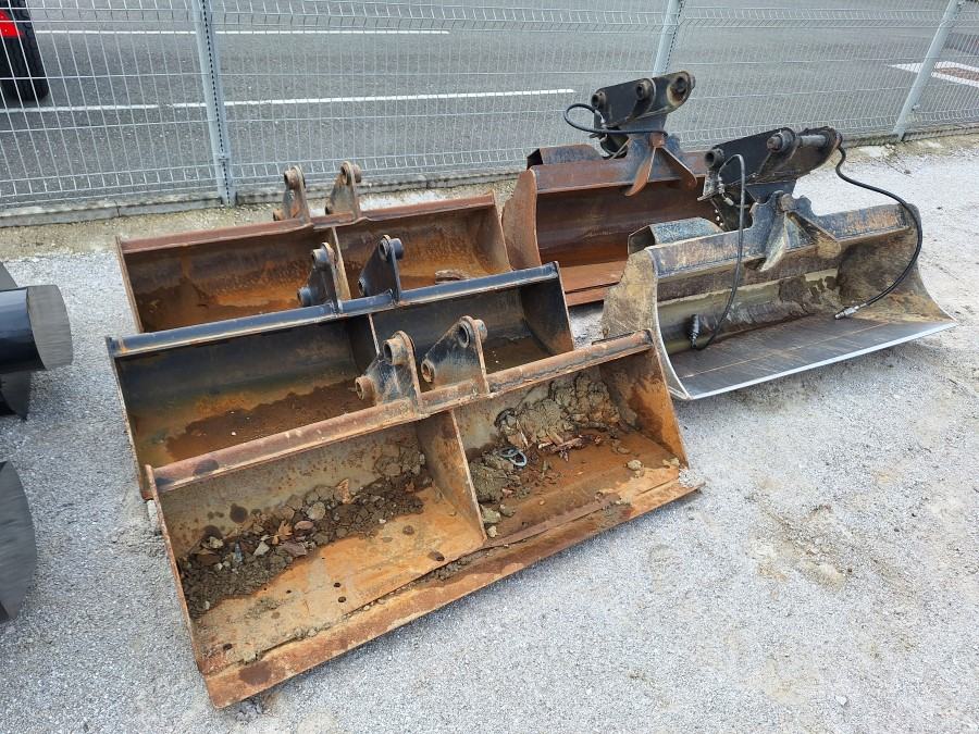 HIDRAULIČNA ILI FIKSNA PLANIRKA 150 CM ZA JCB 3CX, 4CX VIŠE KOMADA - cover