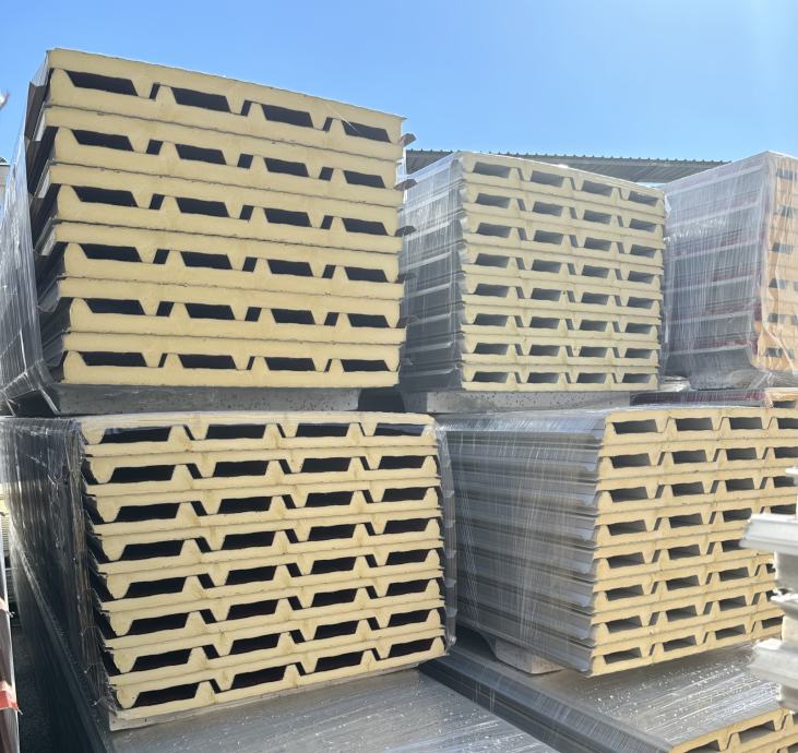 KROVNI TERMOPANEL 30 MM BIJELI/CRVENI - cover