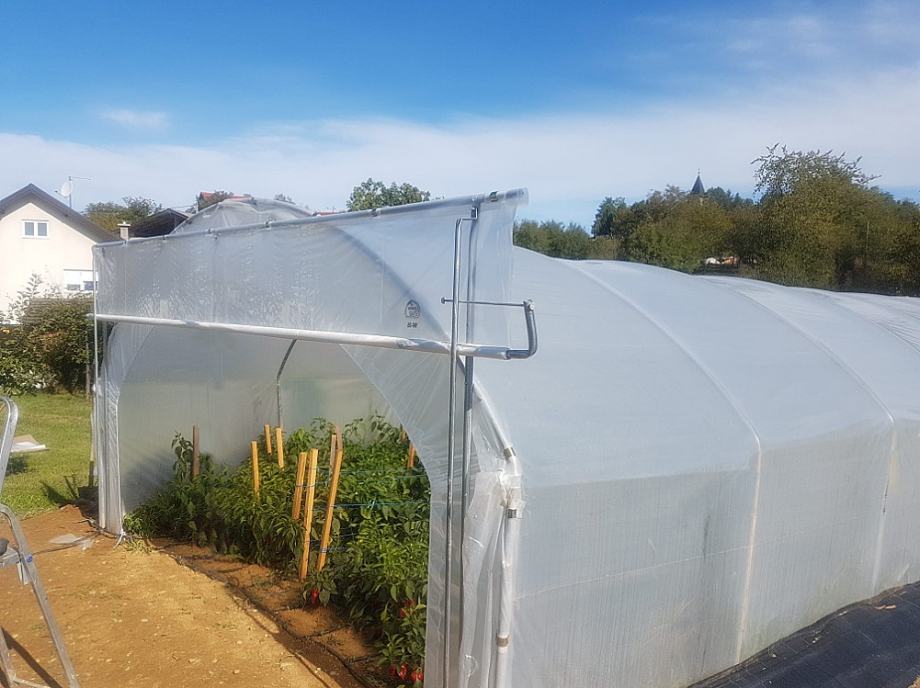 Plastenik tunel 4 m širine sa rolo vratima - cover