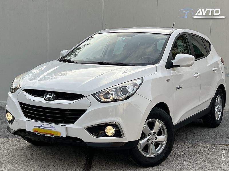 Hyundai ix35 2,0 53500 km - cover
