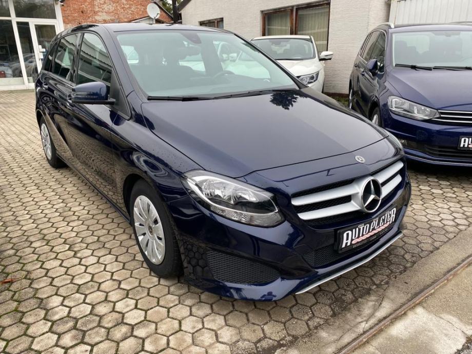 Mercedes-Benz B-klasa 180 d, NAVIGACIJA, KAMERA, 4X GARANCIJA! - cover