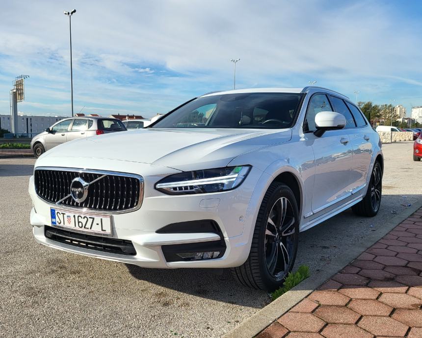 Volvo V90 Cross Country D5 AWD A/T8 Inscription automatik - cover