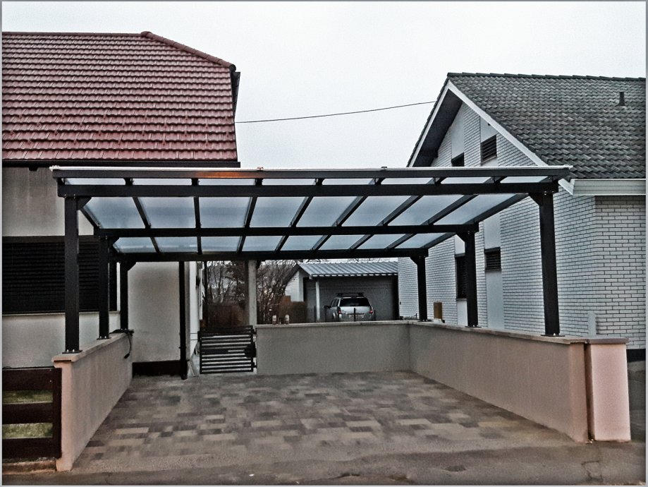 NADSTREŠNICA ZA AUTO - cover