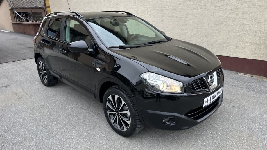 Nissan Qashqai 1,6 dCi 360,NAVI,KAMERA,alu 18”PANORAMA,JAMSTVO!VISA!!! - cover