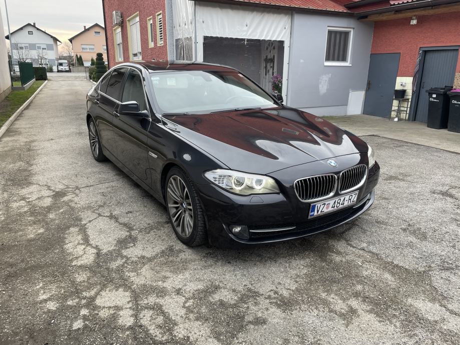 BMW serija 5 520d ALU 19” GRIJANJE SJEDALA BI-XENON - cover