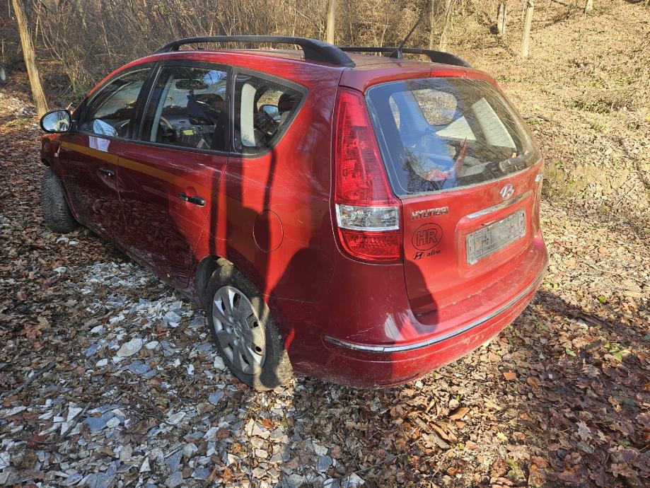 Hyundai i30 Karavan 1,6 Benzin Rabljeni Dijelovi - cover