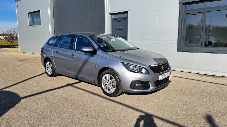 Peugeot 308 SW 1,2 PureTech,81 kw,navi - cover