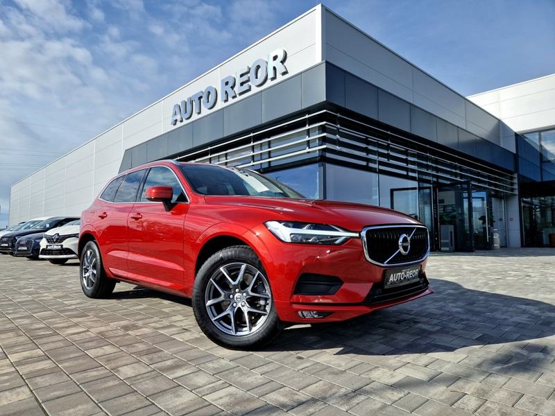 Volvo XC60 D4 FWD Momentum automatik - cover