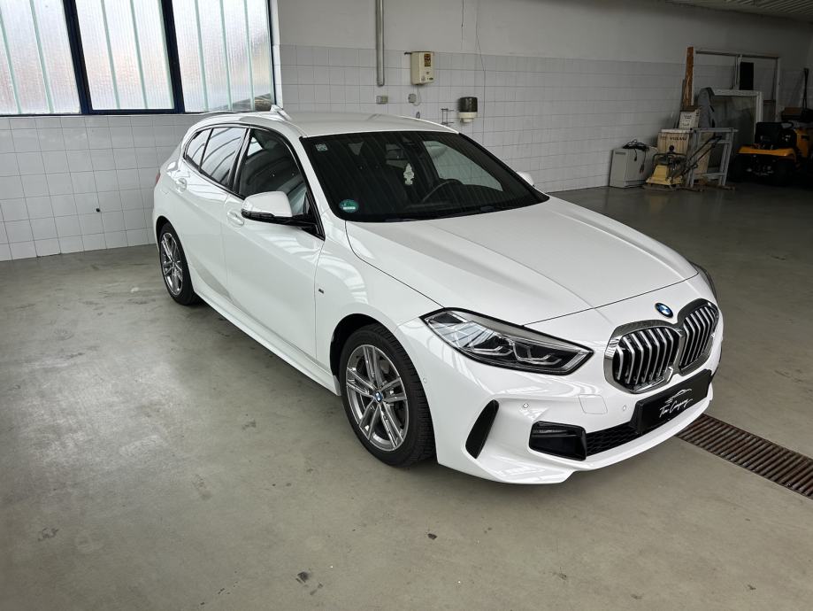 BMW 118D M-paket - cover