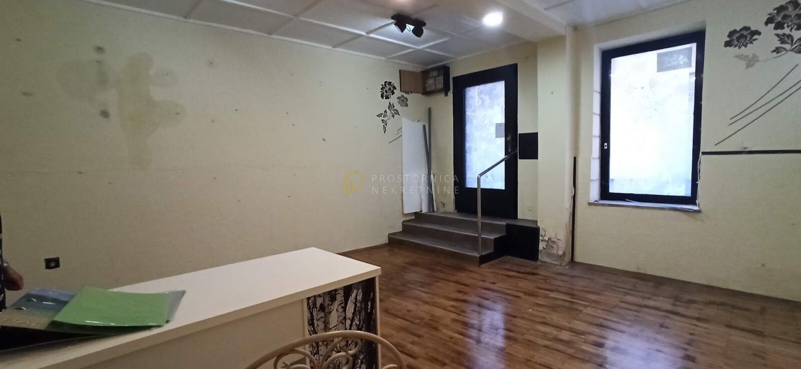 Centar, Vlaška, poslovni prostor u prizemlju, 20 m² - cover