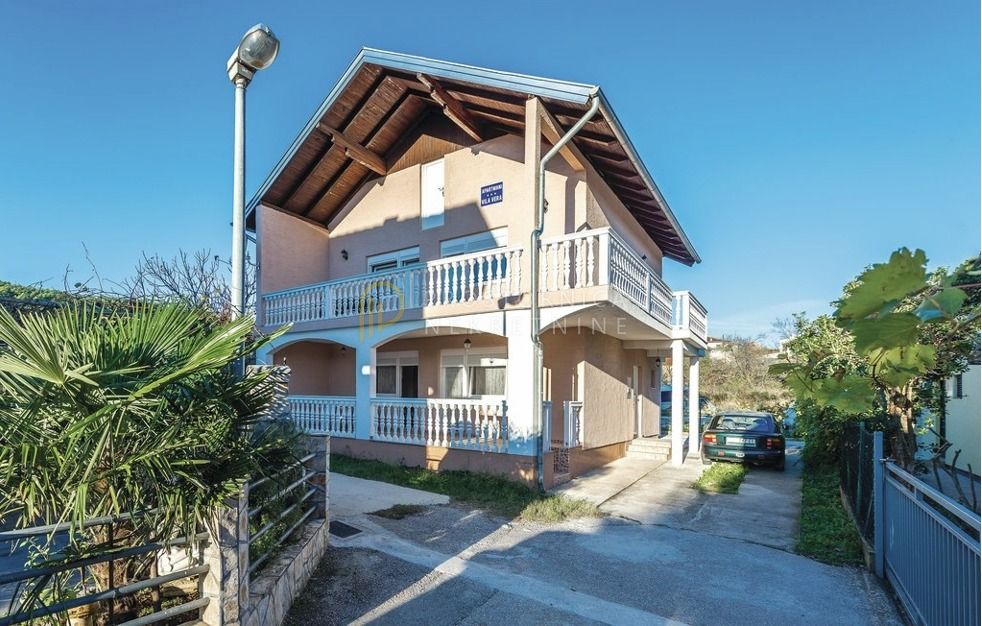 BILICE, kuća s dva apartmana, 160 m², blizina mora - cover