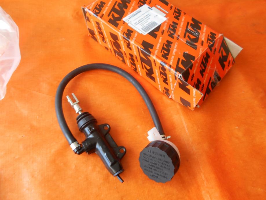Pumpa stražnje kočnice KTM 125-200-390 DUKE 11-16 - cover