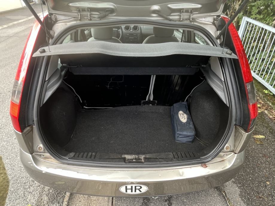 FORD FIESTA 1.4 i URBAN 5 VRATA,KLIMA - cover