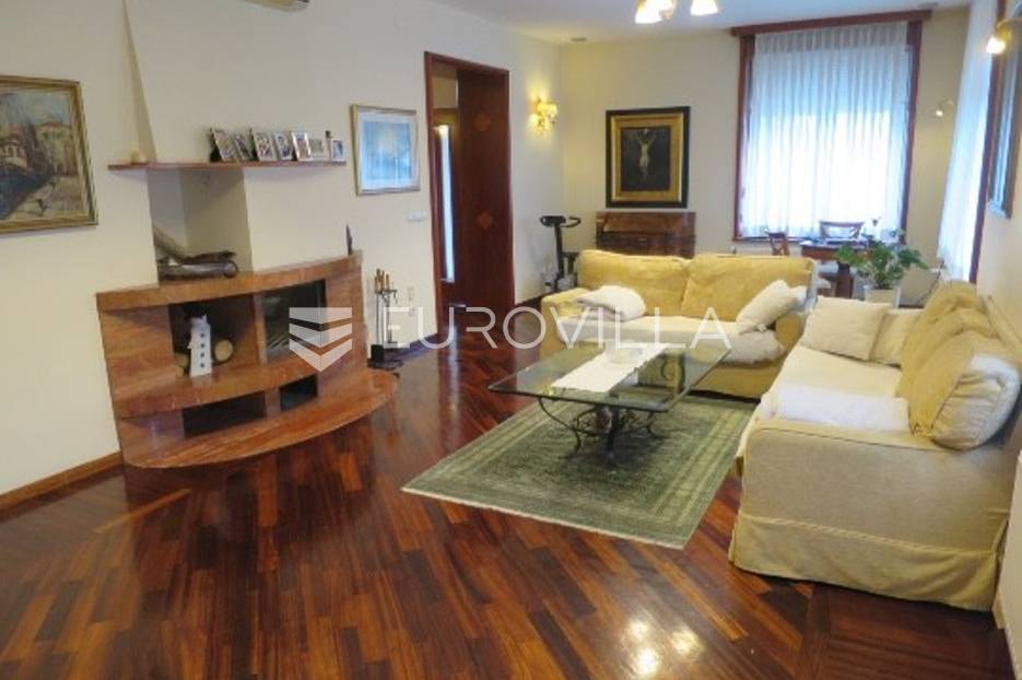 Pantovčak obiteljska kuća 500m2 - cover