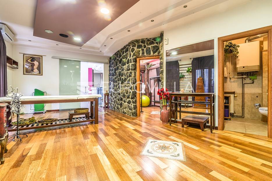 Stenjevec, ulični poslovni prostor 112 m2 u prizemlju stambeno-poslovne zgrade - cover