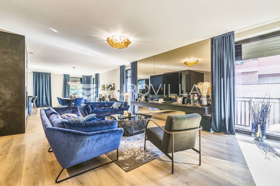 Maksimir, Kolonija luksuzna kuća s bazenom - cover