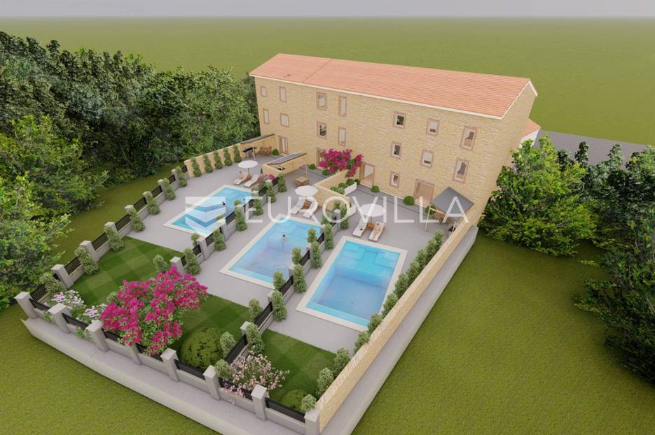 Juršići, kamena kuća u nizu s vlastitim bazenom i apartmanom, novogradnja - cover
