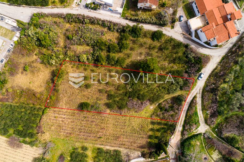 Split, Kamen, građevinsko zemljište 1885 m2 - cover