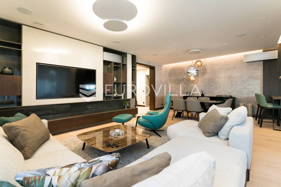 Maksimir, luksuzan četverosoban stan NKP 177 m2 - cover