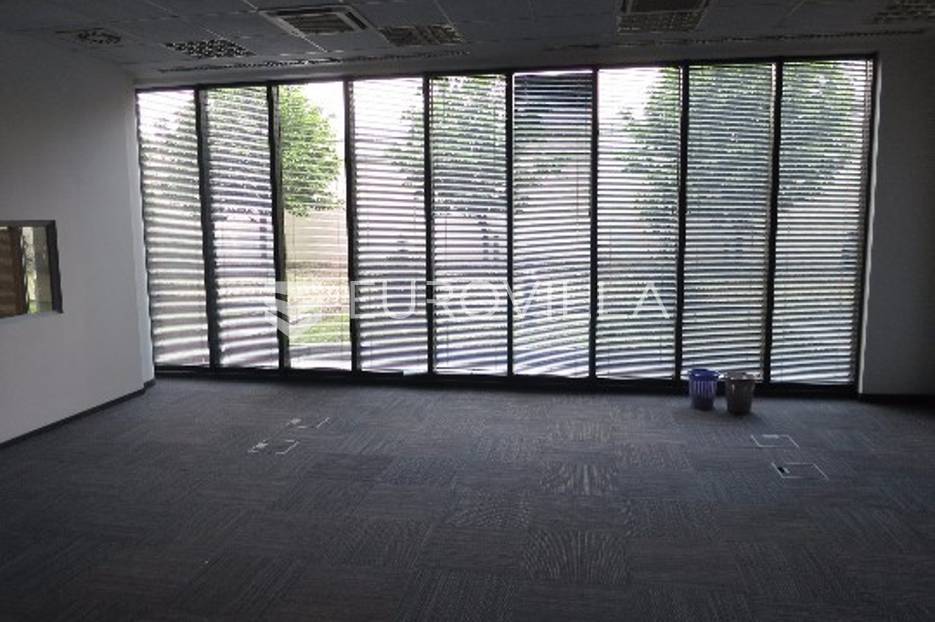 Heinzelova, poslovni prostor za zakup 135 m2 - cover