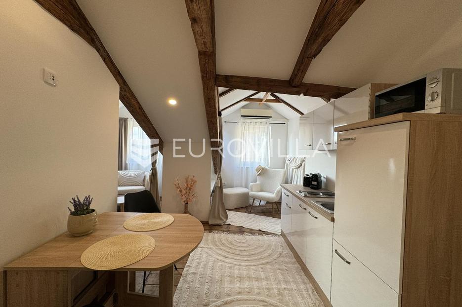 Pula, jednosoban stan u centru grada NKP 41 m2 - cover