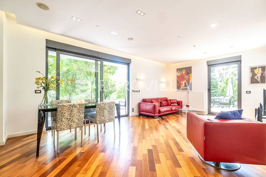 Zagreb, Šestine luksuzan trosoban stan s prekrasnim vrtom 134 m2 - cover