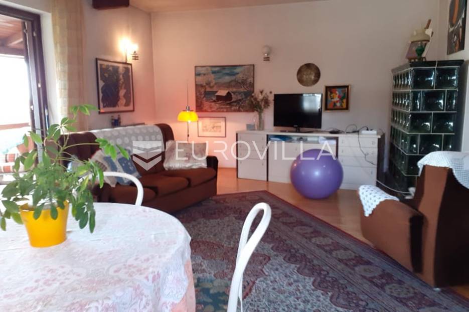 Zagreb, Šestine, obiteljska dvojna kuća na idealnoj lokaciji - cover