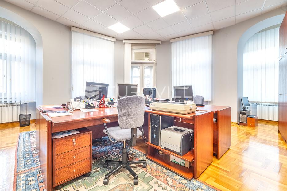 Zagreb, Kačićeva, poslovni prostor s 3 prostorije 100 m2 - cover